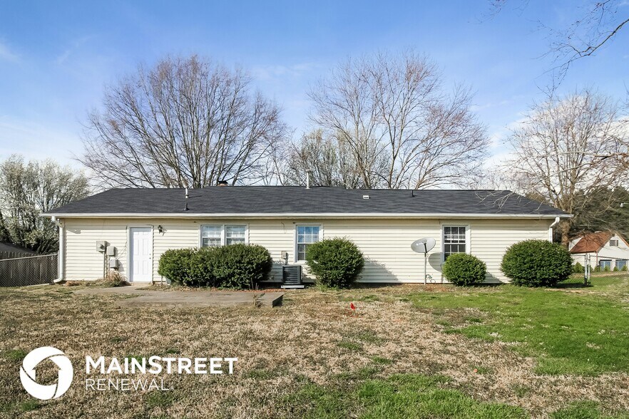 Building Photo - 308 Cheltenham Dr