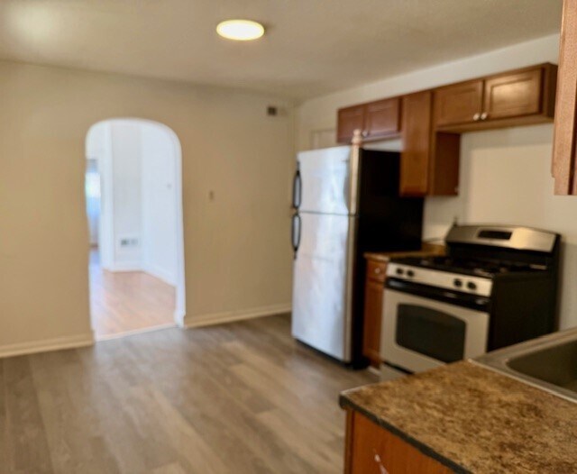 Building Photo - 117 Farmer St