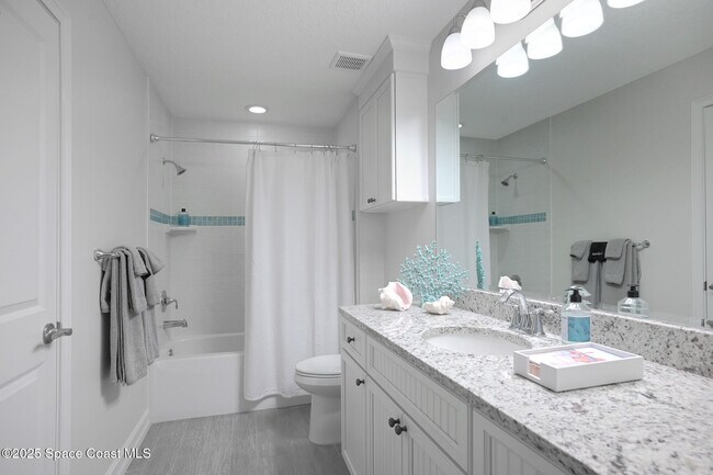 Building Photo - 1045 Jimmy Buffett Mem Hwy