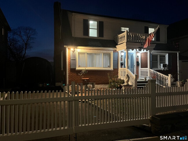 Building Photo - 120 Lexington Ave