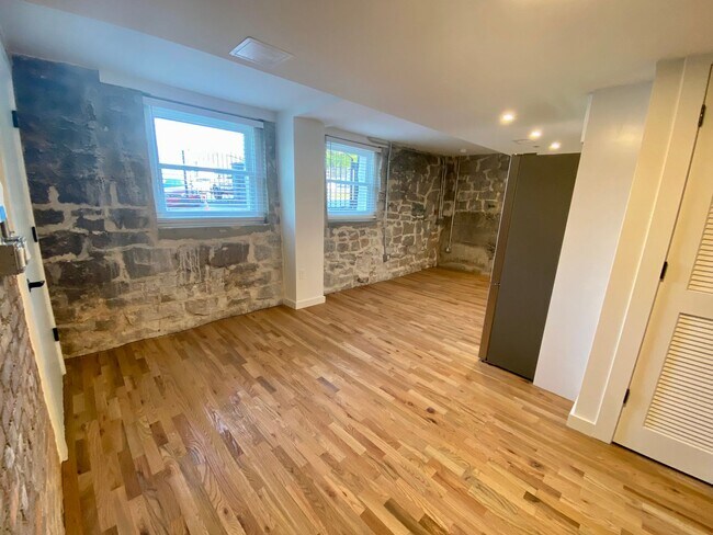 Building Photo - Brand New Luxury Apartments Steps from Beltline