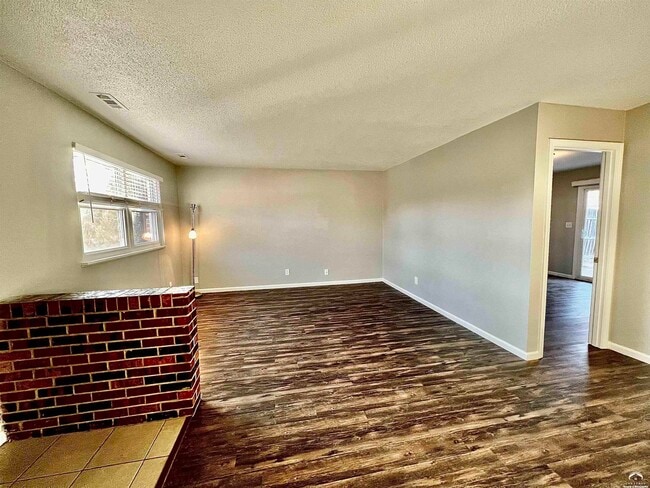 Building Photo - 3710 Brush Creek Dr