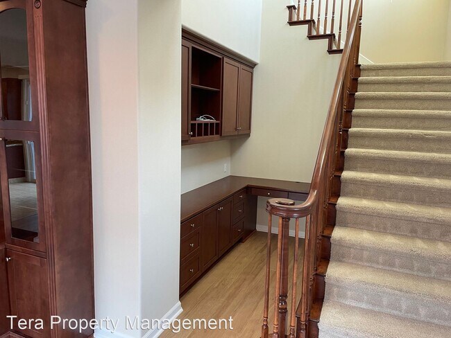 Building Photo - 4 br, 3 bath House - 5109 Campion Drive
