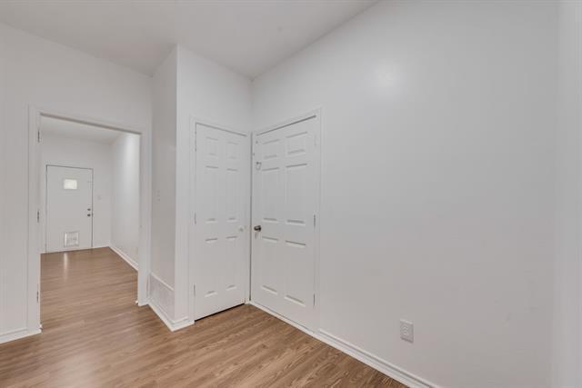 Building Photo - 706 Audra Ln