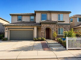 Building Photo - 2345 Raphael Way