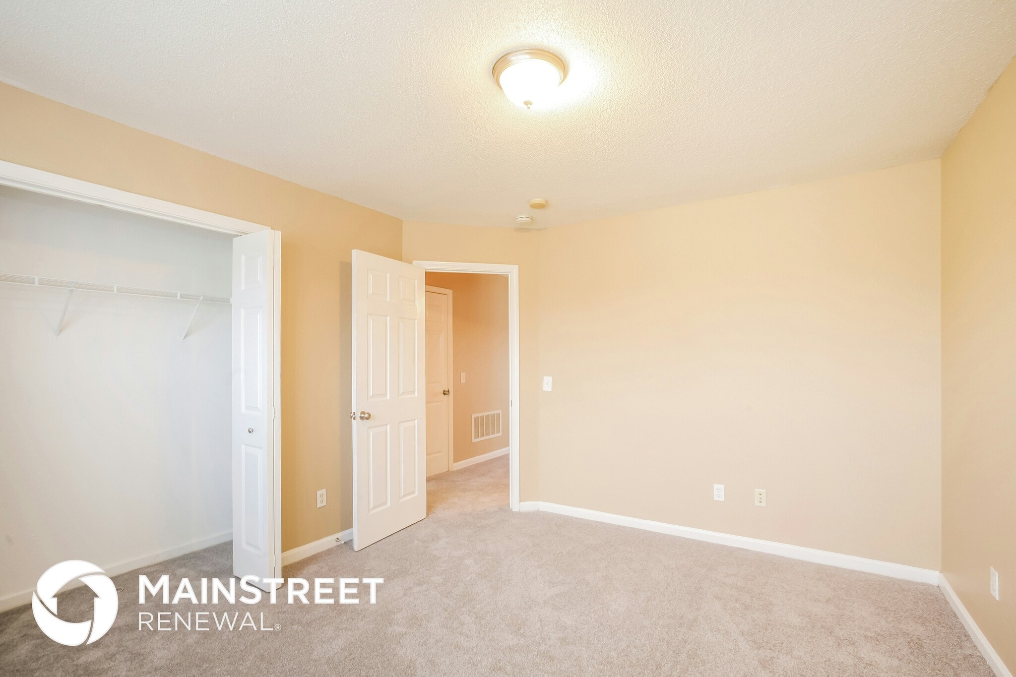 Building Photo - 1525 Prairieview Ln