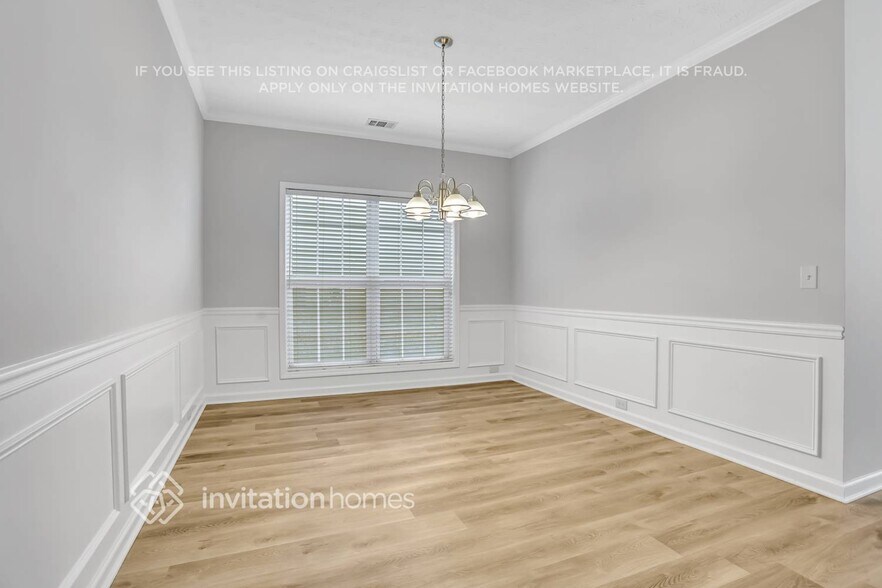 Building Photo - 1230 Everwood Dr SW