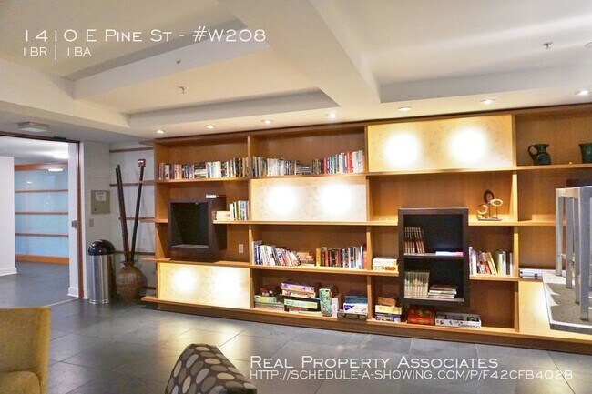 Building Photo - Braeburn Apartment