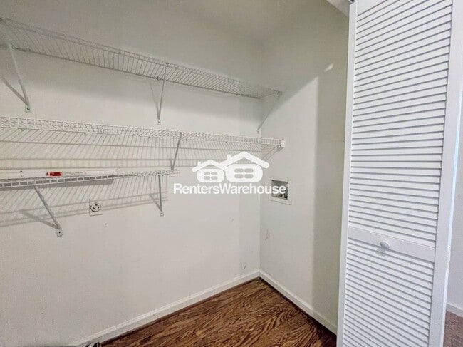 Building Photo - 5623 Rivermill Cir