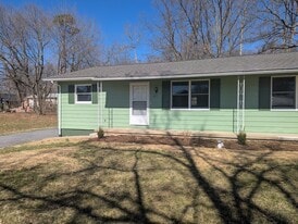 Building Photo - 327 Strouse Ave