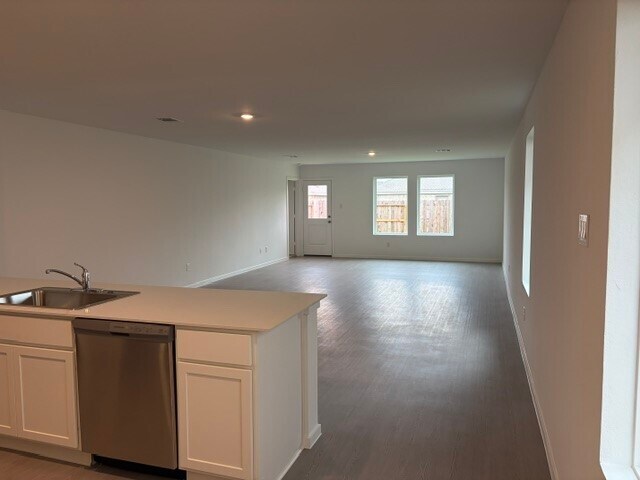 Building Photo - 3020 Huntersville Dr