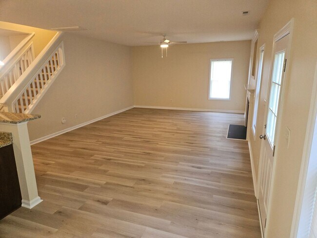 Building Photo - 5217 Anchorage Way