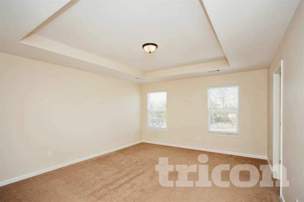 Building Photo - 1716 Hartford Ln