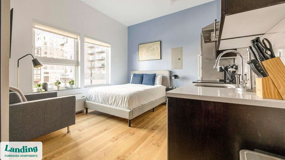 Building Photo - 135 Adams St