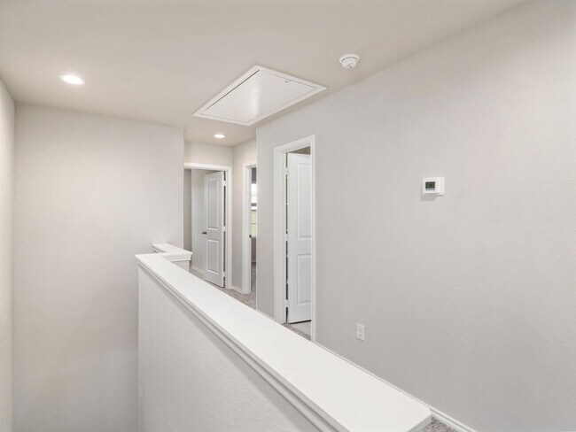 Building Photo - 7911 Dial Ike Dr