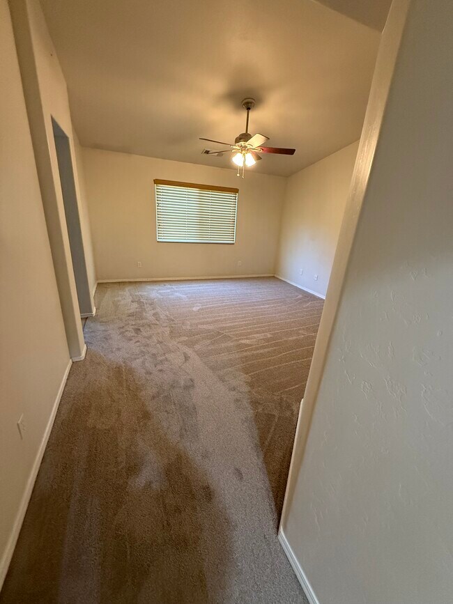 Building Photo - 1394 W Bella Oaks Way