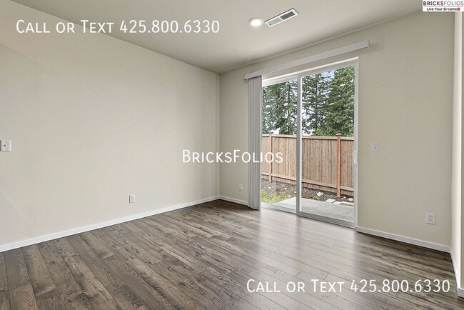 Building Photo - Your Dream Home Awaits in Puyallup – Bonus Offer Included!
