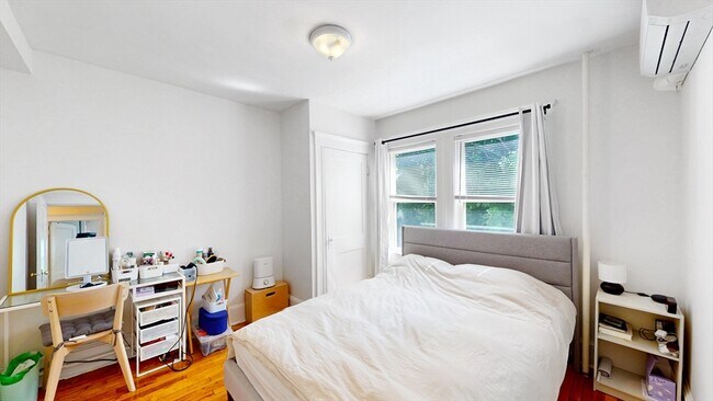Building Photo - 29 Fifield St