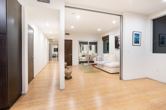 Building Photo - 6985 Trolleyway