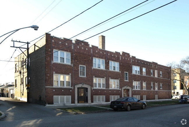 Building Photo - 6201-6203 S Troy St