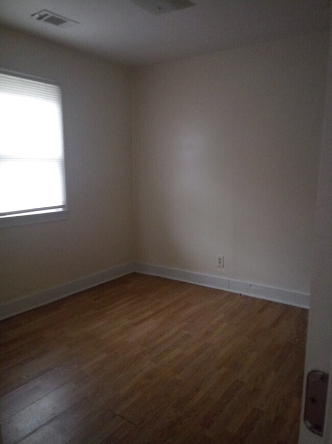 Building Photo - 2203 Tiger Flowers Dr NW