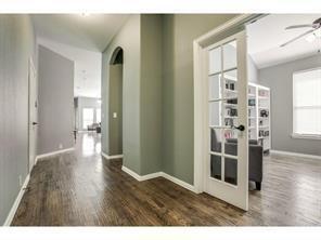 Building Photo - 2200 Shannon Dr