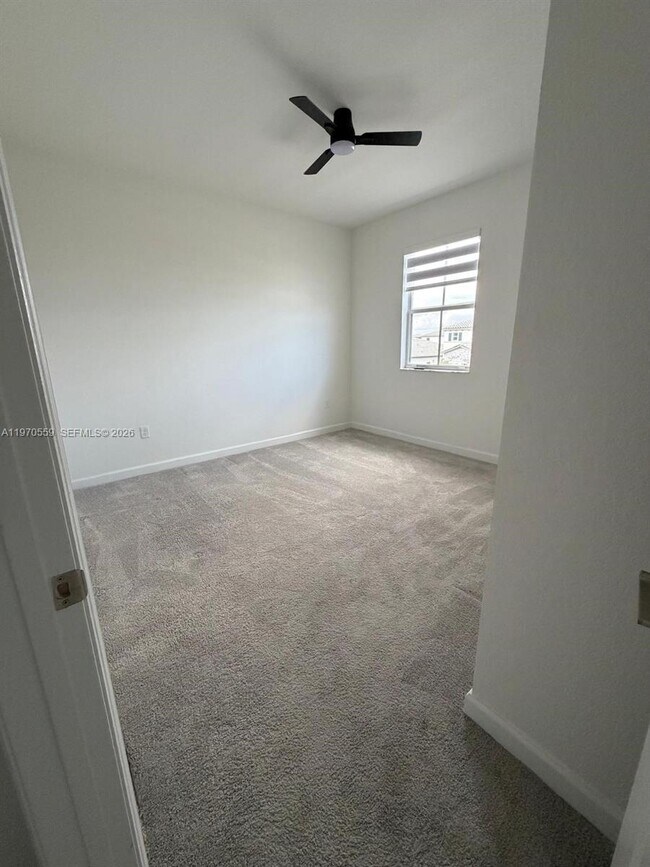 Building Photo - 2638 SE 9th St