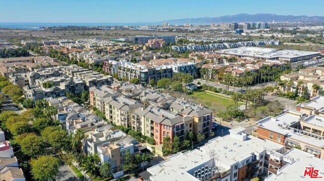 Primary Photo - 13020 Pacific Promenade