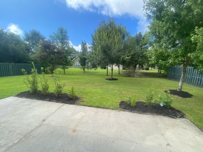 Building Photo - 4 Bedrooms 2.5 Baths in Richmond Hill, Available in 8/10/26!! Located in the sought-after Buckhea...