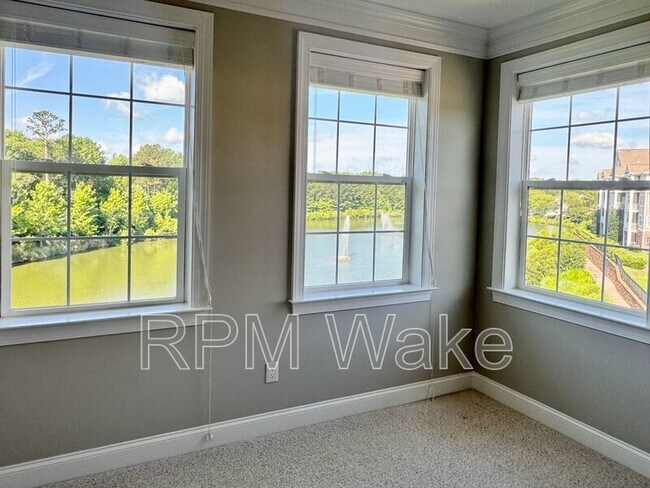 Building Photo - 10411 Rosegate Ct