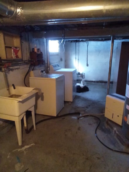 Building Photo - 713-715 15th Pl