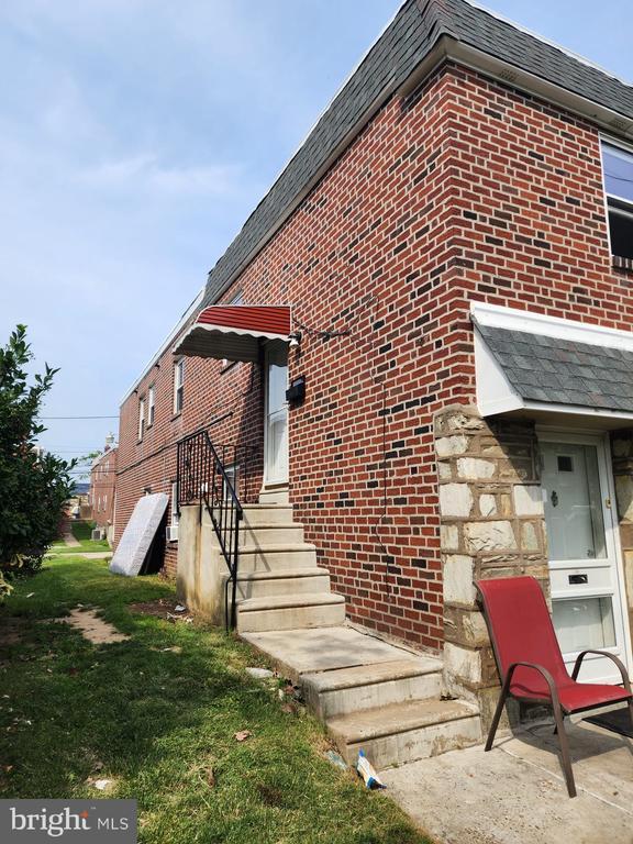Primary Photo - 1713 Borbeck Ave