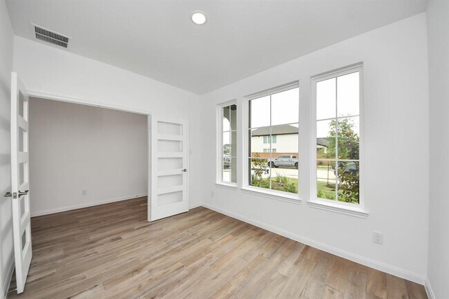 Building Photo - 7727 Pale Petunia Trl