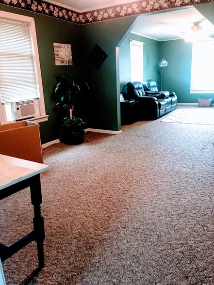 Building Photo - 113 Curtis Place