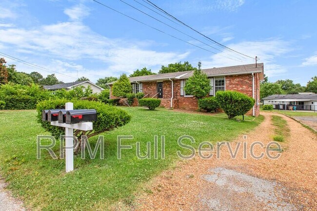 Building Photo - 3127 Larkspur Dr