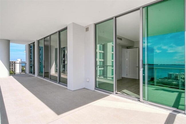 Building Photo - 301 Quay Commons