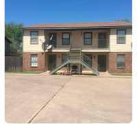 Building Photo - 604 Race St