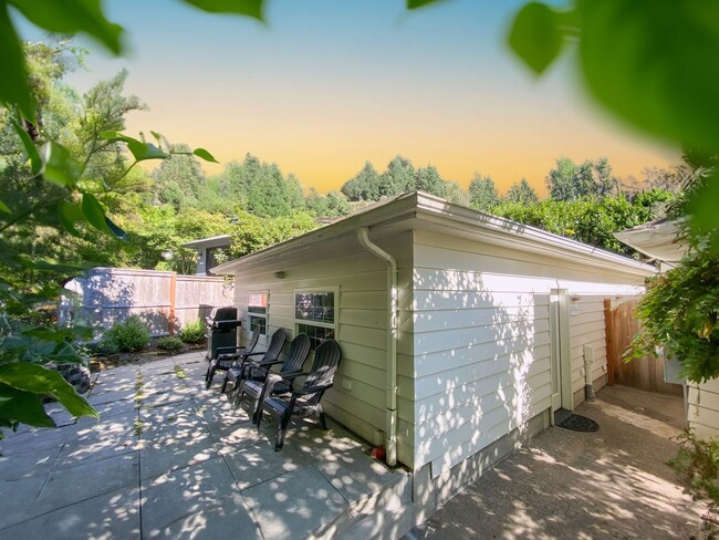 Primary Photo - Charming Single Family Home in Multnomah