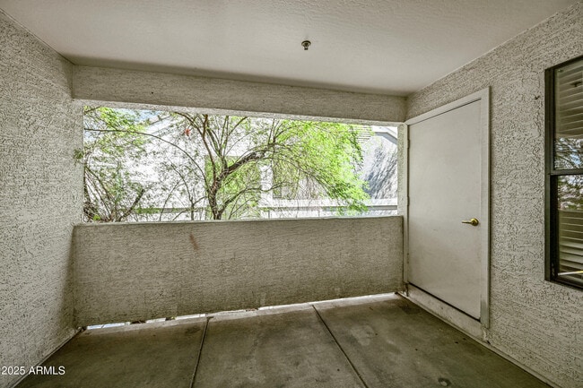 Building Photo - 3065 N 67th Ave