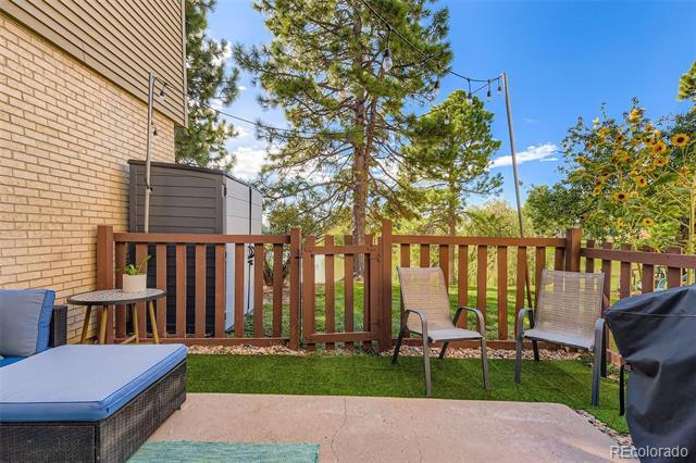 Building Photo - 4234 W Pondview Dr