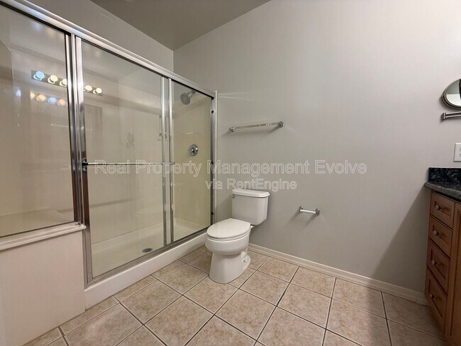 Building Photo - 20660 N 40th St