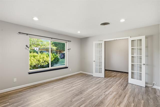 Building Photo - 233 Bellvue Dr