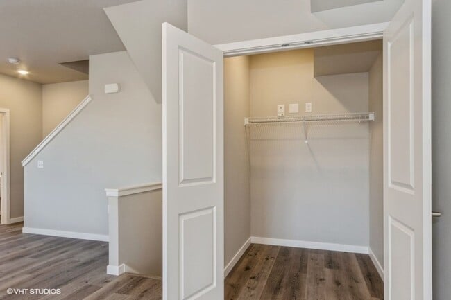 Building Photo - Big Ben Townhomes – Brand New 3 Bedroom Townhome | Attached 2-Stall Garage