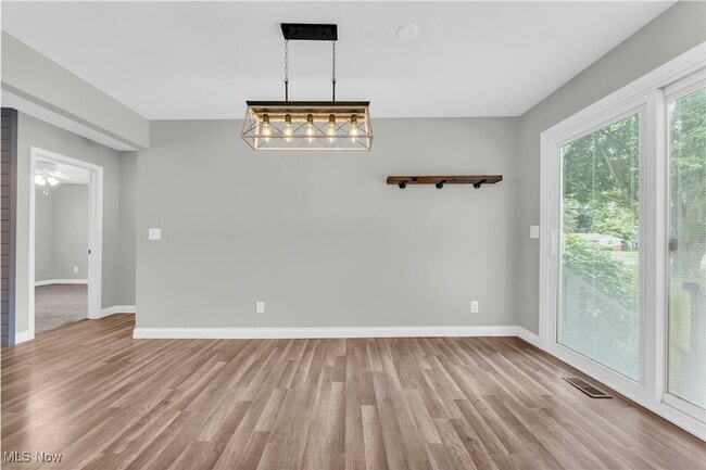 Building Photo - 7500 Lakeshore Blvd
