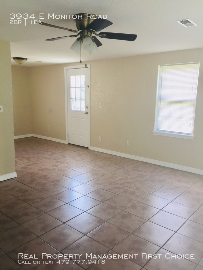 Building Photo - 2 Bedroom House for Rent in Springdale!