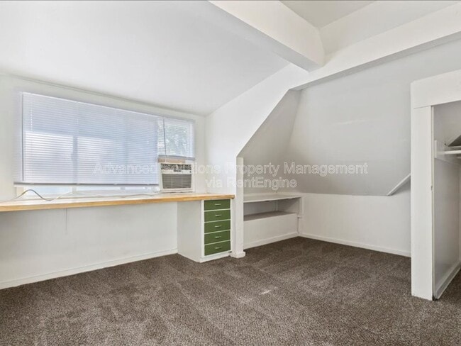 Building Photo - 821 S 700 E