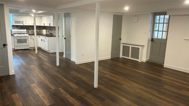 Primary Photo - 109 Atlantic Ave