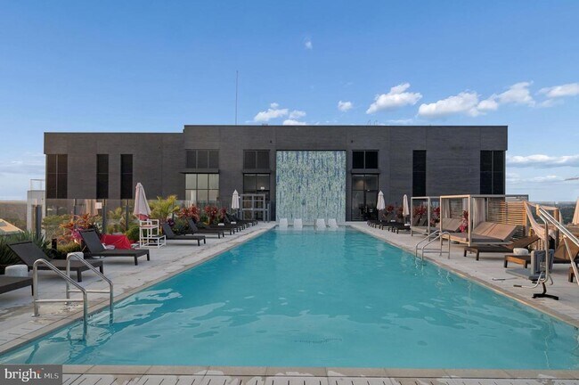 Building Photo - 1781 N Pierce St