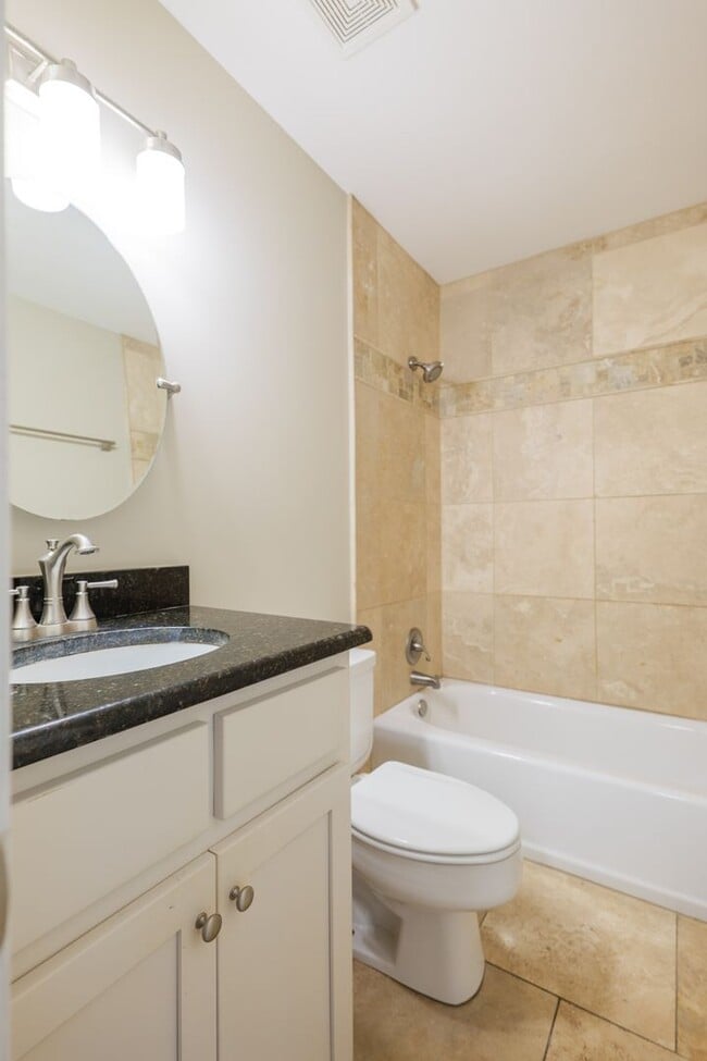 Building Photo - Great home in Wood Valley!