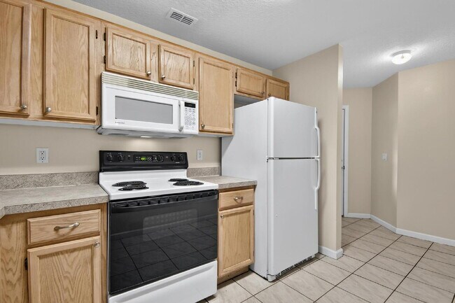 Building Photo - DUPLEX